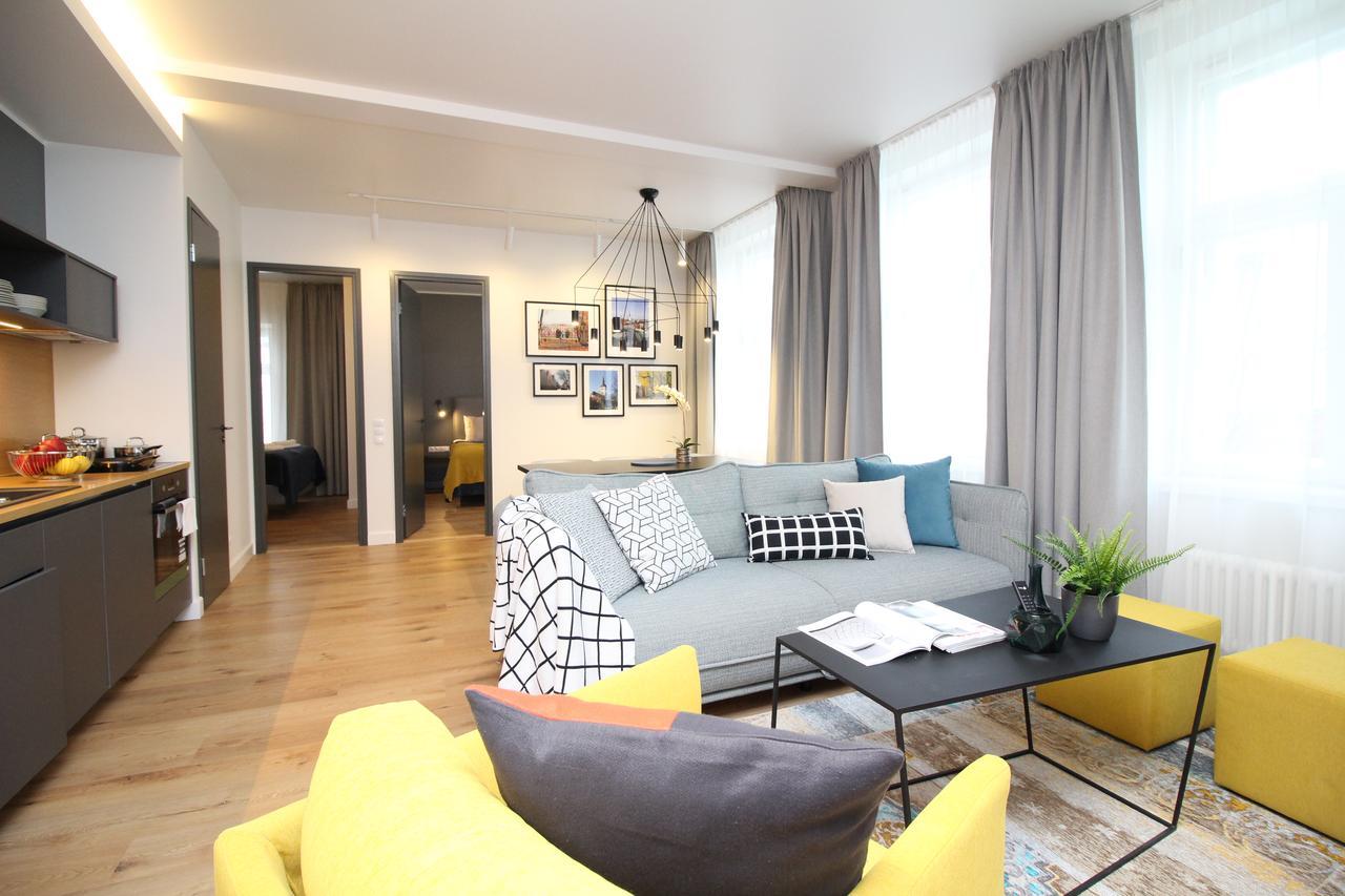 Tallinn City Apartments Old Town Suites Bagian luar foto