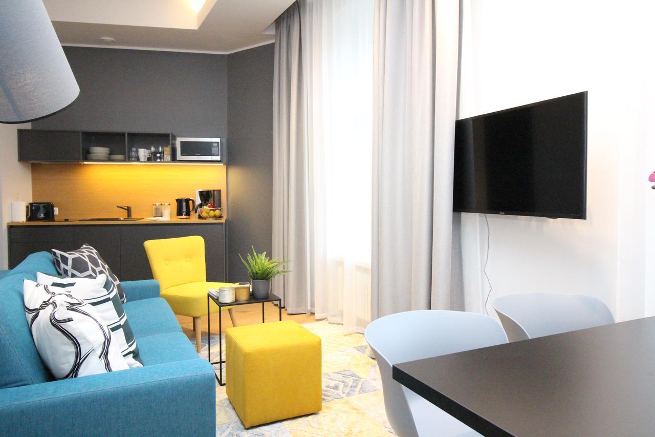 Tallinn City Apartments Old Town Suites Bagian luar foto